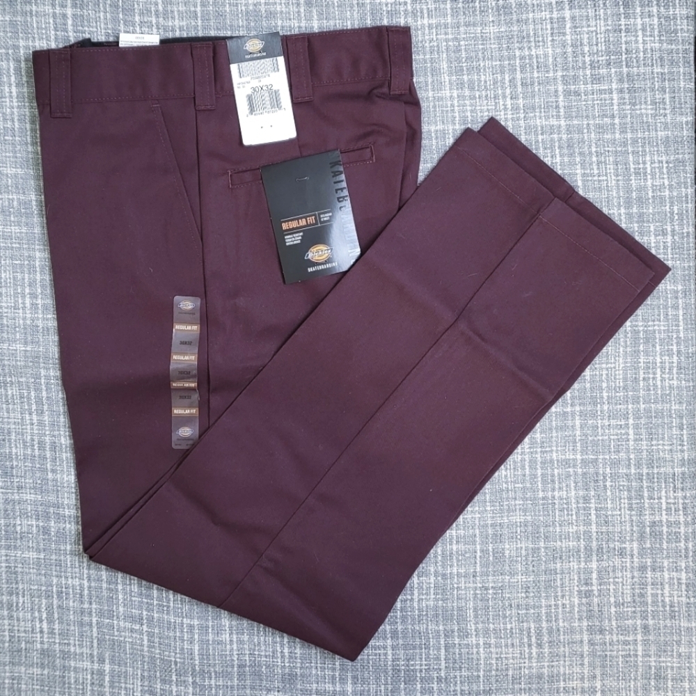 NWT Dickies Skateboarding Men's Regular Fit Pants Maroon WPSK67